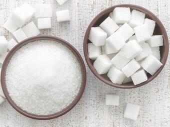 между 68-74% от всички пакетирани храни и напитки, които се продават на пазара, съдържат захар или...