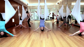 Напук на гравитацията: йога във въздуха 