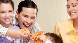 Бащите определят хранителните навици на децата 