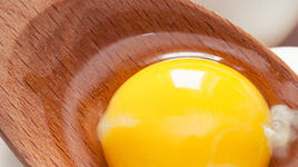 Има ли опасност ако ядете сурови яйца