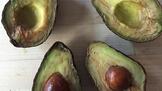 Ако авокъадото покафенее: Развалено ли е и можели да ке яде? Ако авокъадото покафенее: Развалено ли е и можели да ке яде?