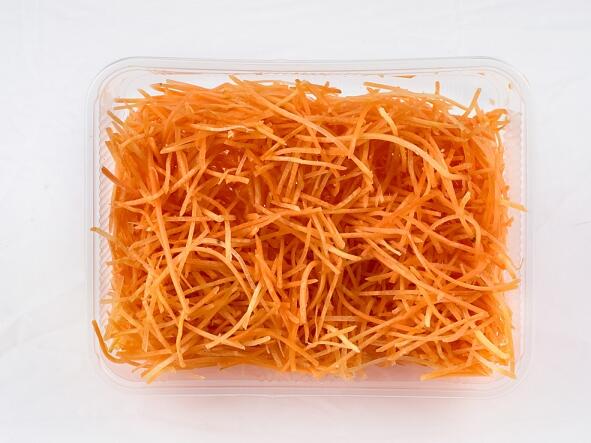 (Не)обикновена салата от моркови 