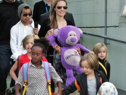 Анджелина Джоли -  горда със своите деца