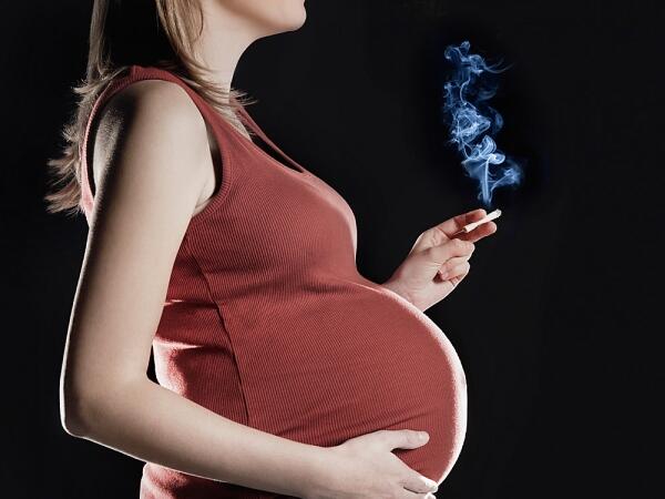 Пушенето по време на бременност у нас е масово явление