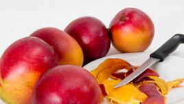 4 начина да обелите мангото безпроблемно