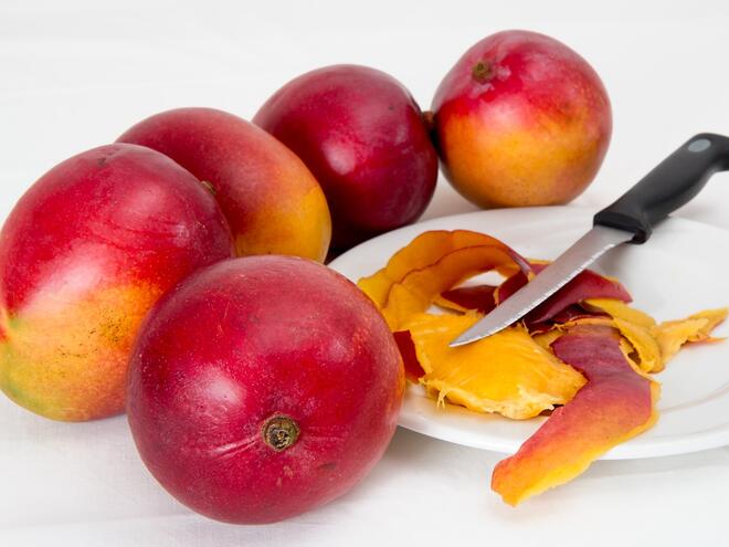 4 начина да обелите мангото безпроблемно