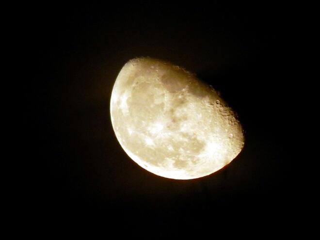 Лунното затъмнение на 25 март 2024 г.: Какво ни очаква?
