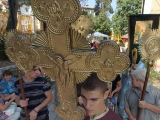 Кръстовден е! Ето какво се прави, а какво е забранено