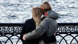 Любовен хороскоп за всички зодии през декември
