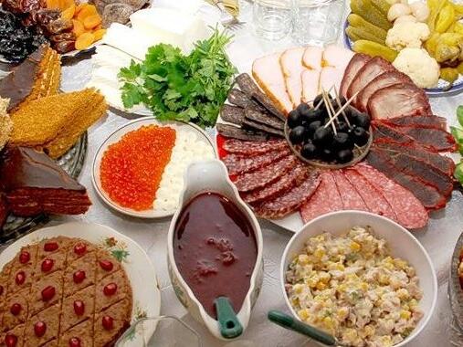 Храните в новогдишата нощ, които символизират пари, успех и щастие