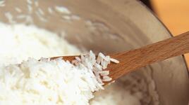 Кулинарен трик: В колко вода се вари ориз?